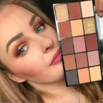 پالت سایه روولوشن مدل Velvet Rose Revolution Make Up Velvet Rose